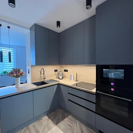 Apartment Lux 3 Bedroom *