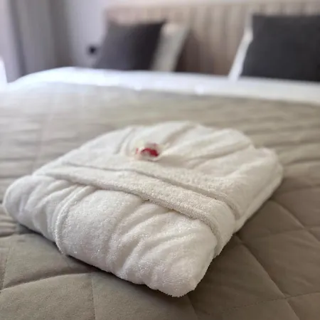 Lux 3 Bedroom Apartment