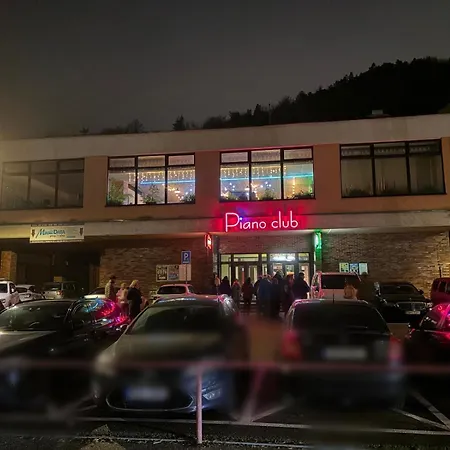 Lux 3 Bedroom Апартаменты *