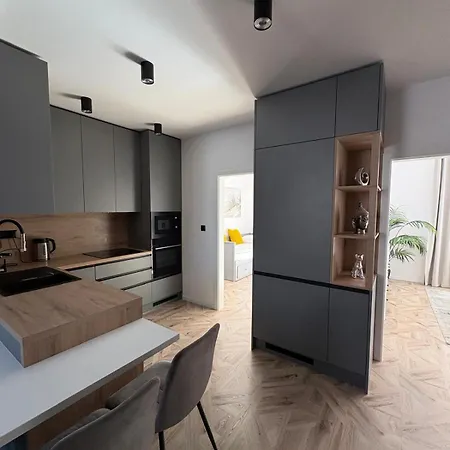 Lux 3 Bedroom Apartment Trencin