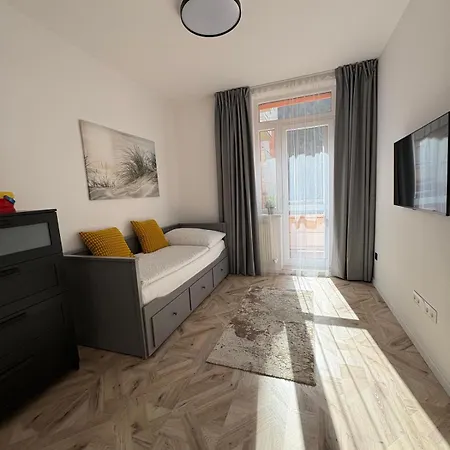Lux 3 Bedroom Apartment *